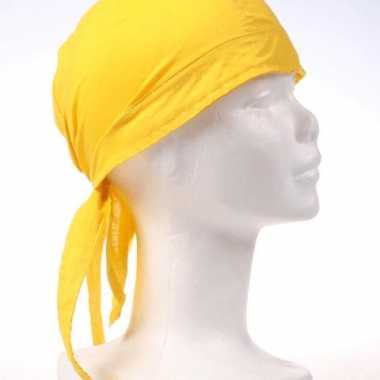 Geel kleurige bandanacarnavalskleding